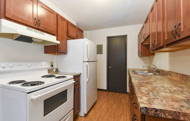 Montreal Courts Apartments in Little Canada, MN | Kitchen