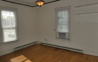 1 bed, 1 bath, $680, Unit Apt 101