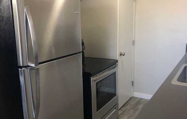 1 bed, 1 bath, 630 sqft, $1,100, Unit 328