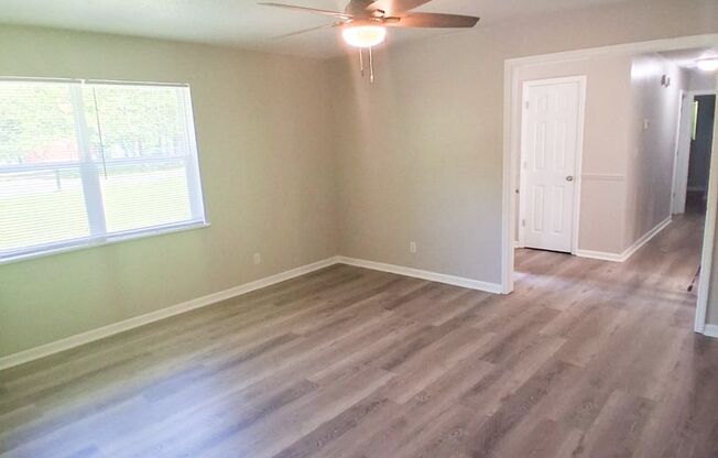 Completely Remodeled 4-Bedroom 2-Bath home located Weaver