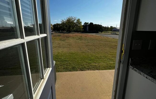 2 beds, 1.5 baths, 916 sqft, $1,090, Unit 10018-1