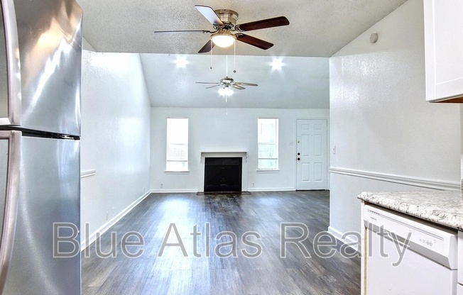 916 Hilltop Dr.