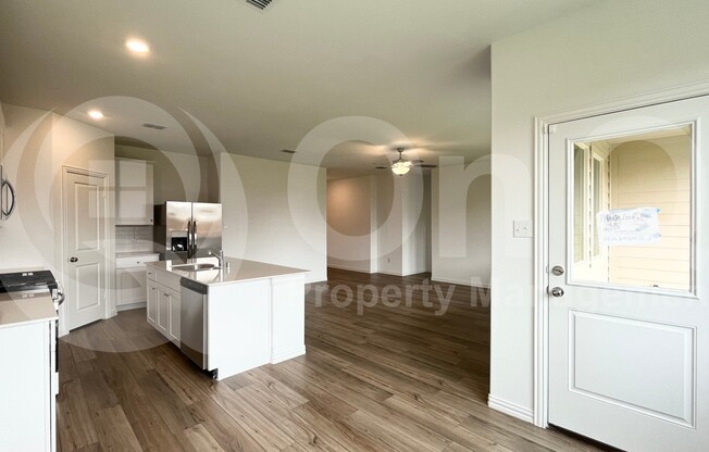 3012 CHINKAPIN LN
