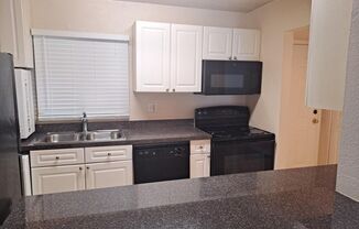 2 beds, 2 baths, $1,200, Unit Bldg 17 Unit E-2