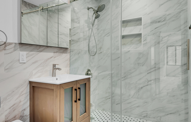 2 beds, 2.5 baths, 1,372 sqft, $14,000, Unit 20K