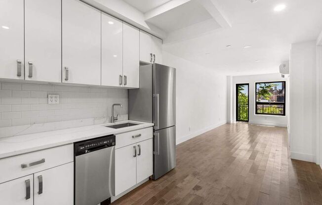 2113 5 AVE