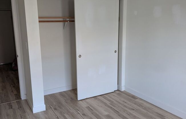 2 beds, 1 bath, 900 sqft, $1,350, Unit Unit 207