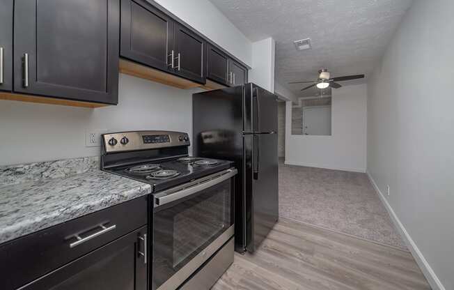 Fully Equipped Kitchen at Millcroft Apartments and Townhomes, Milford, OH