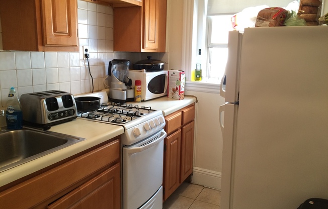 1 bed, 1 bath, 577 sqft, $2,350, Unit 02-054
