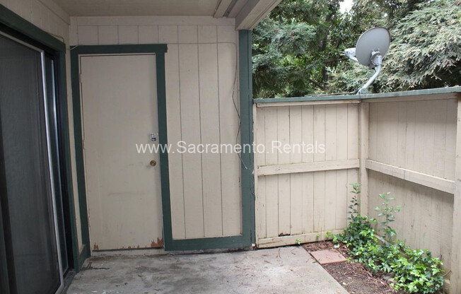 2 beds, 1 bath, $1,795