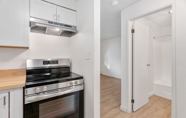 2 beds, 1 bath, 800 sqft, $1,845, Unit Unit 38