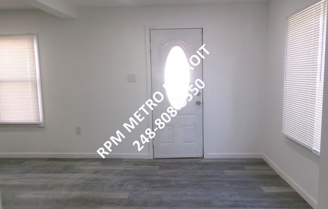 3 beds, 1 bath, $1,495, Unit (OM)