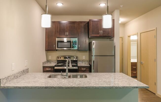 Studio, 1 bath, 563 sqft, $1,535, Unit 104-304