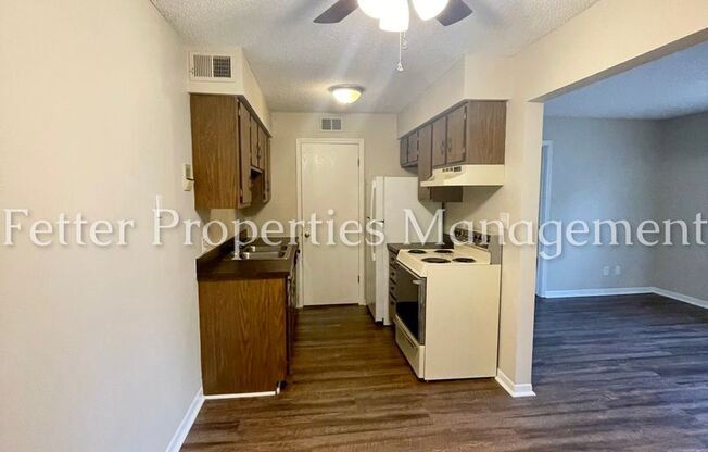 1 bed, 1 bath, $675, Unit 2704