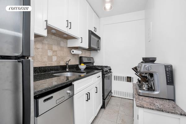 1 bed, 1 bath, $4,600, Unit 2M