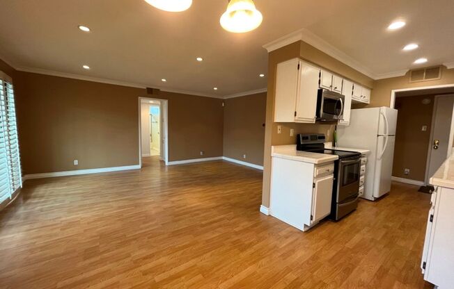 MOVE-IN READY 3+3 w/all appliances, parking + gated entry!