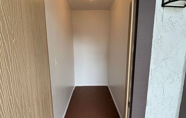 1 bed, 1 bath, 750 sqft, $2,220, Unit 714