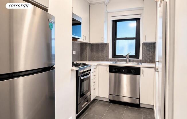 1 bed, 1 bath, $4,500, Unit 7J