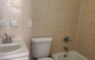 3 beds, 2 baths, 2,970 sqft, $3,500, Unit 2nd Floor