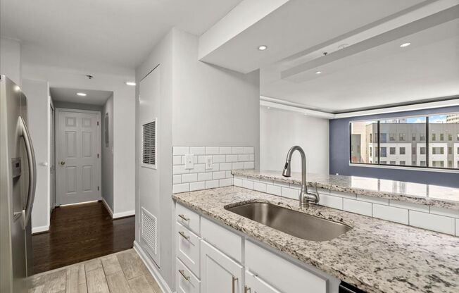 2bd/2bth in sought after Grandview Condominiums in the heart of Buckhead!