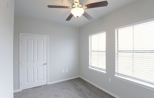 2 beds, 2 baths, 950 sqft, $1,236