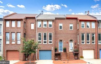 Logan Circle Beautifully Renovated Studio Apartment