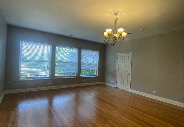 5115 S DREXEL AVE