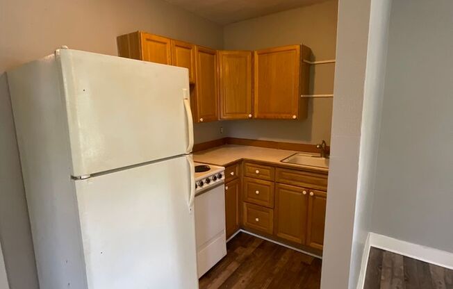 1 bedroom/ bath duplex