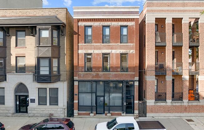 3 beds, 2 baths, 1,580 sqft, $4,400, Unit 2454-1F