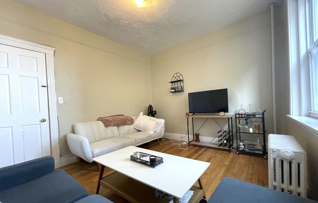 1691 Commonwealth Ave