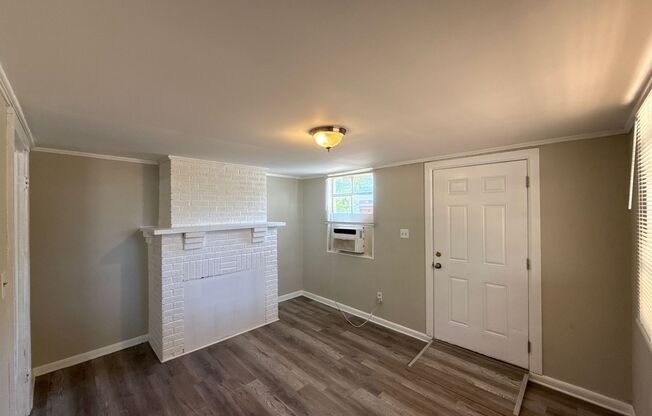 2-Bedroom Duplex!