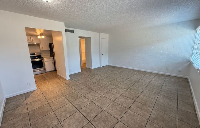 1 bed, 1 bath, 627 sqft, $750, Unit 110