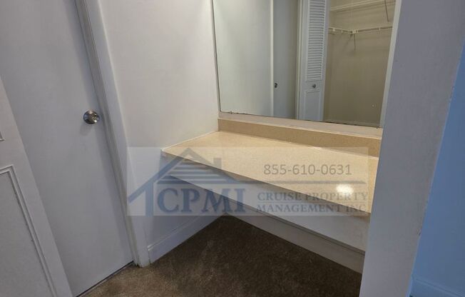 1 bed, 1 bath, 725 sqft, $1,750, Unit V120