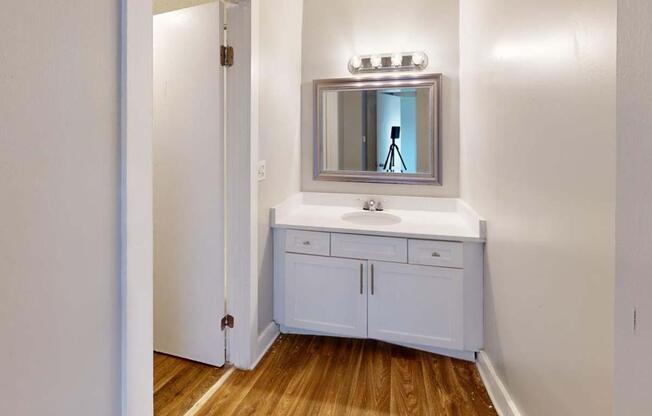 1 bed, 1 bath, 659 sqft, $899