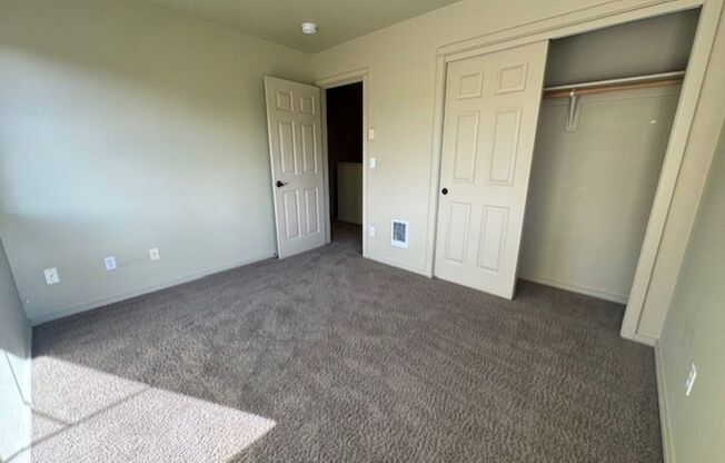 2 beds, 1 bath, $1,750