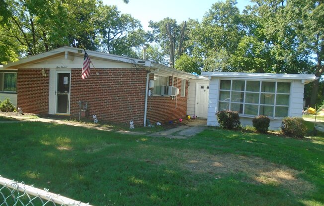 300 GLOUCESTER DR