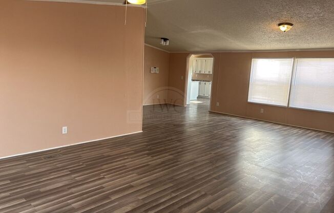 3 beds, 2 baths, $1,200