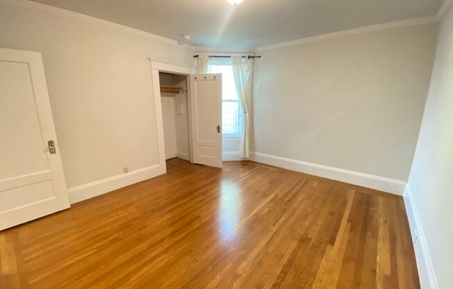 3 beds, 1 bath, $4,995