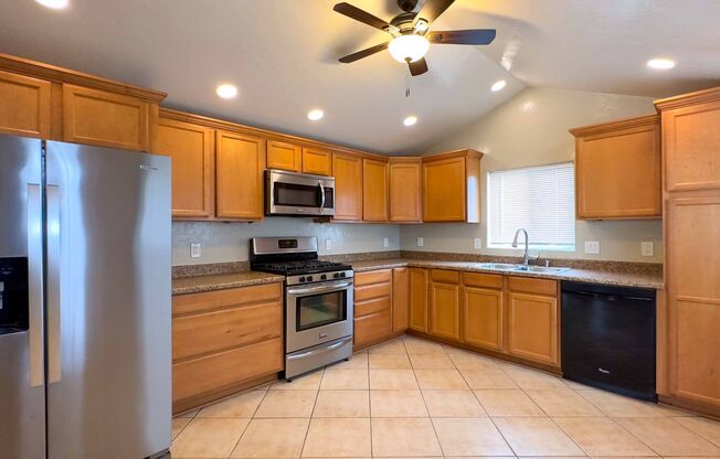 12331-12343 Leona Lane
