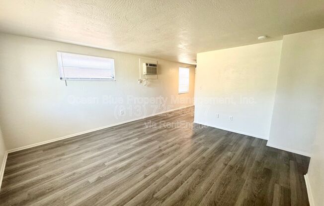 10135 106 AVE N
