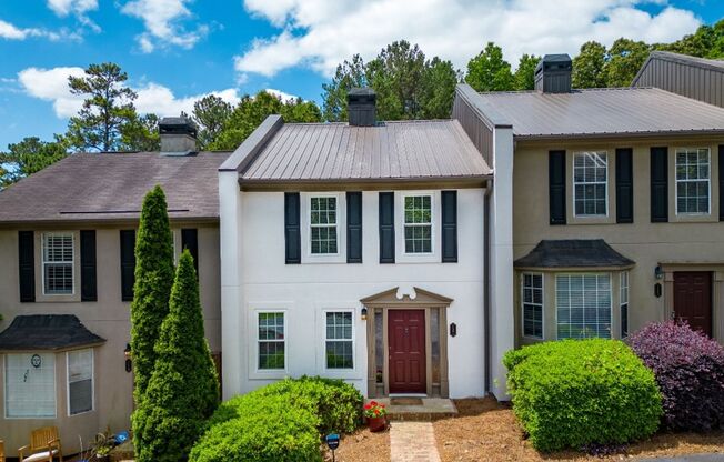 AVAILABLE 2ND WEEK OF OCTOBER | 2 Bedroom 2.5 Bath Townhome | Close to UGA | Completely Renovated! | Call for Pets