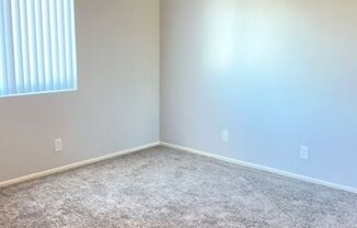 111 Tustin Plaza Apartments