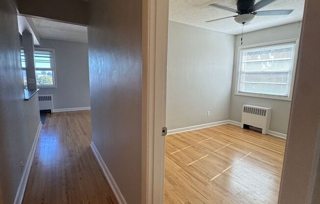 1 bed, 1 bath, 606 sqft, $1,595, Unit 420