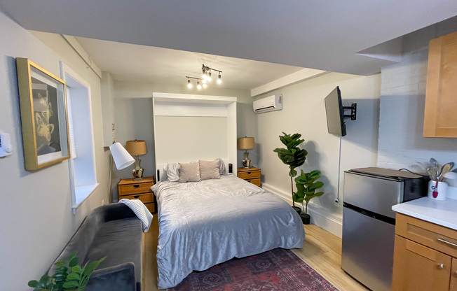 24 WARWICK RD
