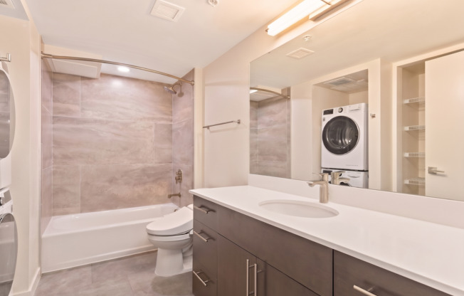 Studio, 1 bath, 348 sqft, $1,380, Unit 201