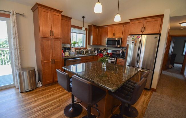 Spacious 4-Bedroom Home with Scenic Views Near Hadley Creek Golf Course