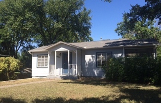 Rare 2/1 w/ Basement in Cherrywood!