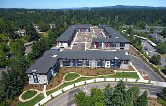 Commons on the Tualatin River