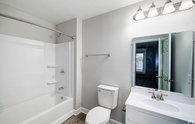 2 beds, 2 baths, 1,075 sqft, $1,325, Unit 124