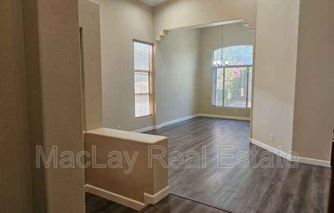 2711 W MEGAN ST